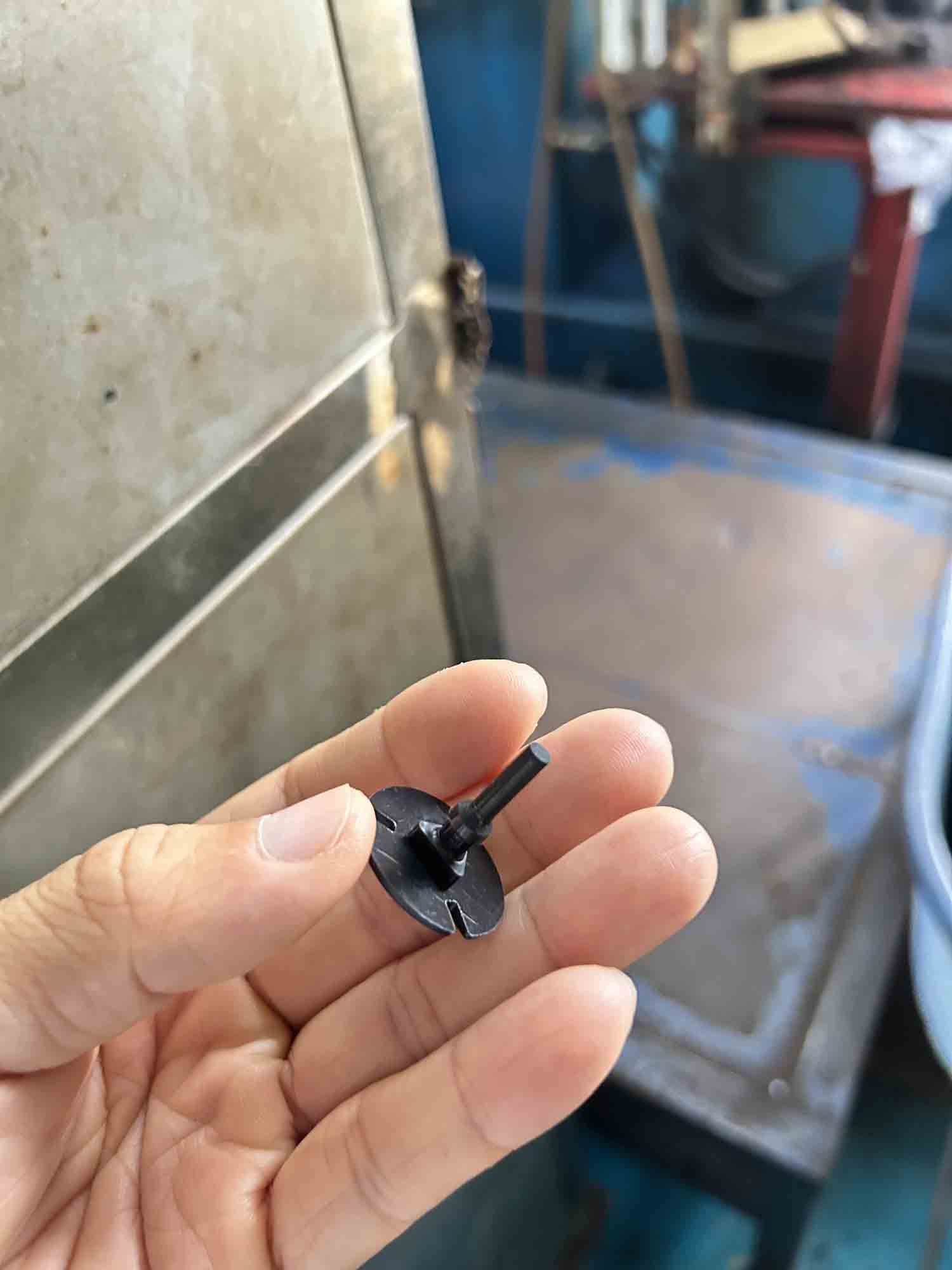 ポンプと配管システム用の高性能ゴムシールとバルブ
